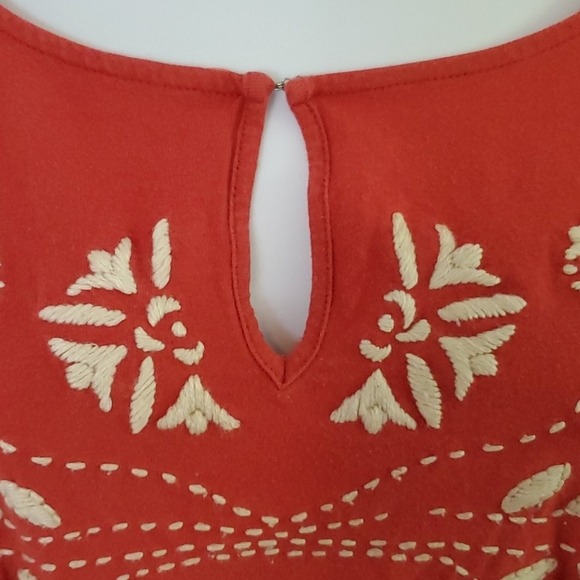 Tunic - Picture 2 of 9